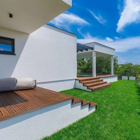 House With Pool Casa Lavanda