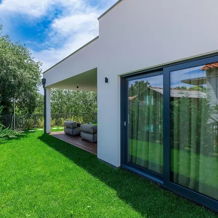 House With Pool Casa Lavanda Дом отдыха *